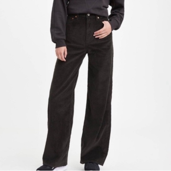 Levi’s Low Pro Corduroy Jeans NWT size 28 Black Mid Rise Straight Leg 30” Inseam - Picture 1 of 12